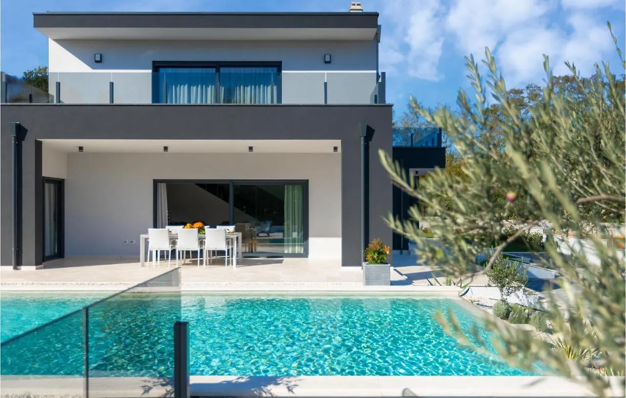 Awesome Home In Barban 0*,